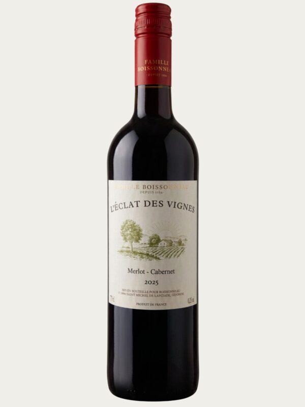Butelka bezalkoholowego wina czerwonego Famille Boissonneau L'Éclat des Vignes Merlot - Cabernet rocznik 2025 na białym tle